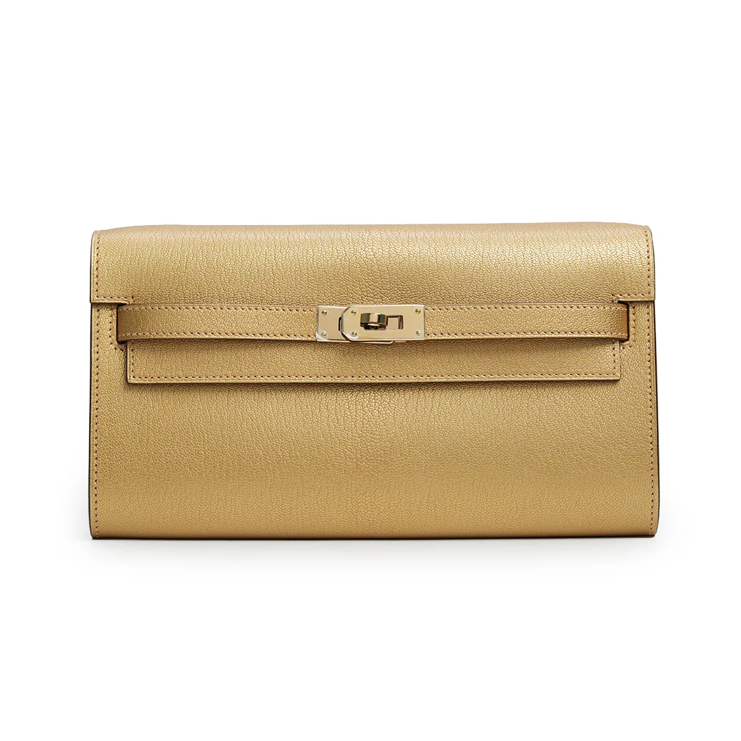 Hermès Kelly To Go Wallet Chèvre CHamkilight Doré Permabrass Hardware — view 2